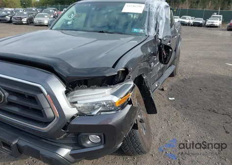2021 Toyota Tacoma Double Cab/Sr/Sr5/Trd Sport/Trd Off Road/Trd Pro z USA, uszkodzony, nr VIN 3TMCZ5AN7MM383352